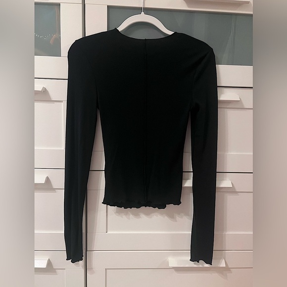 Abercrombie & Fitch x Kathleen Post Long-Sleeve Seamed Crew Top - Picture 3 of 5